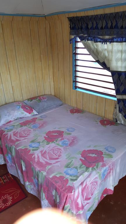 Waikiki Guest House Treasure Beach Εξωτερικό φωτογραφία